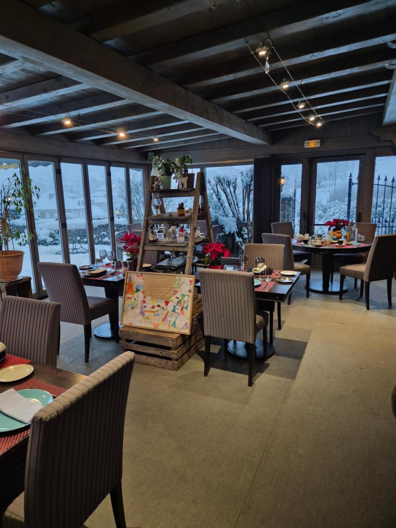 Maison De Sisi Ugine Ngoại thất bức ảnh